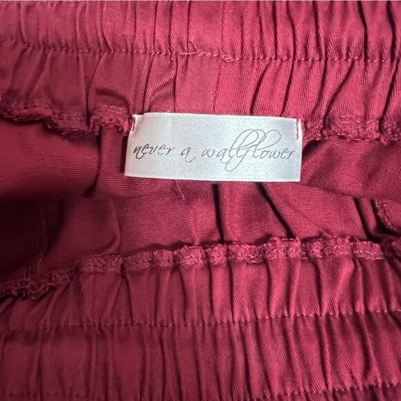 Never a wallflower track skirt maroon Sz m pull on. - Picture 4 of 7
